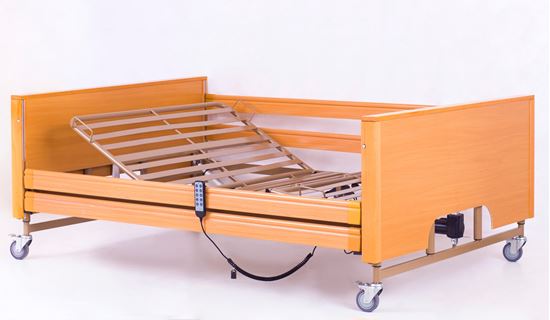 Picture of SCORPIO Bariatric Profiling Bed with Siderails - Oak